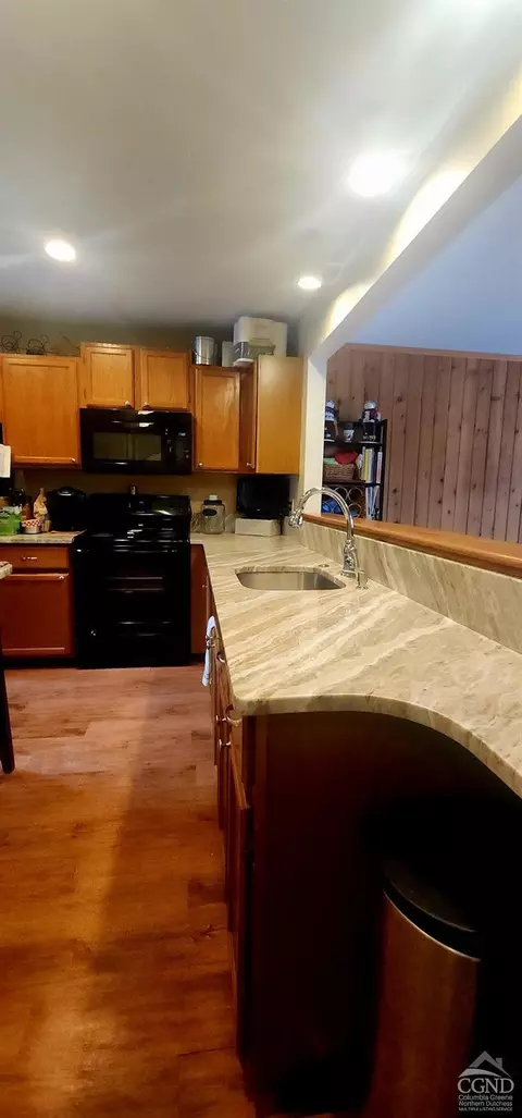 Kitchen - 63 Windham Ridge Rd #16C, Windham, NY 12496 photo 3 of 4