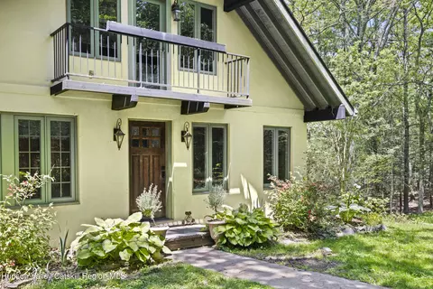 40 Northwoods Rd, Saugerties, NY 12477