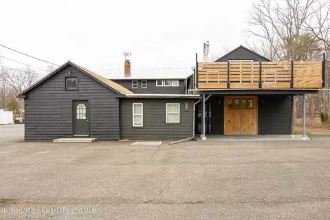 23 Rothermel Ln, Kinderhook, NY 12106