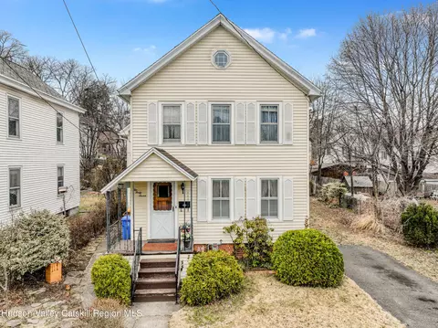 247 W Chestnut St, Kingston, NY 12401