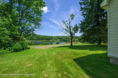 Exterior - 105 Norton Rd, Austerlitz, NY 12017 photo 2 of 4