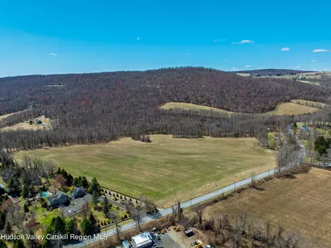 8 Mcghee Hill Rd, Millerton, NY 12546
