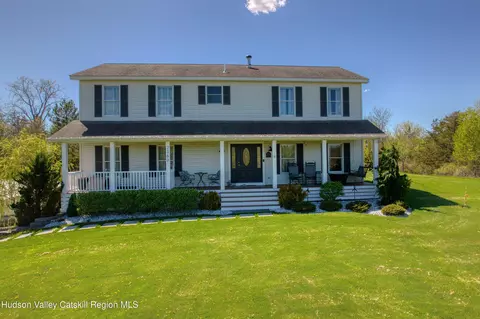 2360 Sleepy Hollow Rd, Athens, NY 12015