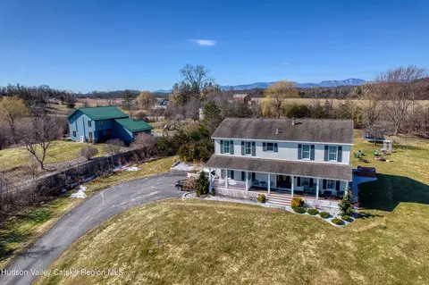 2360 Sleepy Hollow Rd, Athens, NY 12015