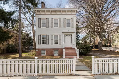 177 Grand St, Newburgh, NY 12550