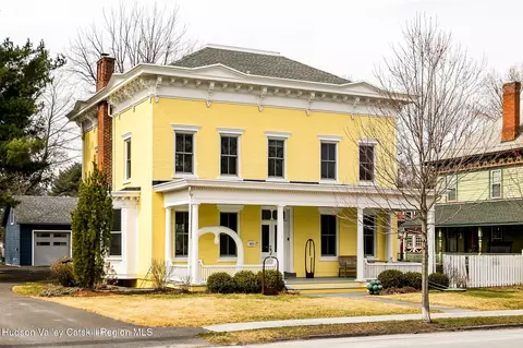 110 Market St, Saugerties, NY 12477