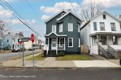 84 Prospect St, Kingston, NY 12401