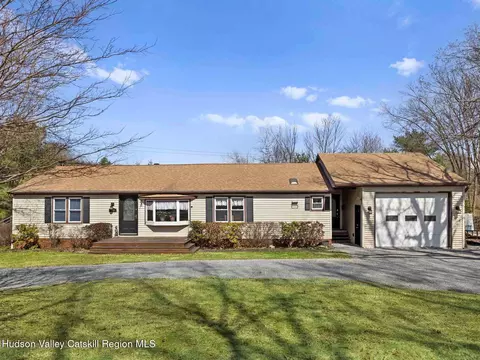 382 Cairo Junction Rd, Catskill, NY 12414