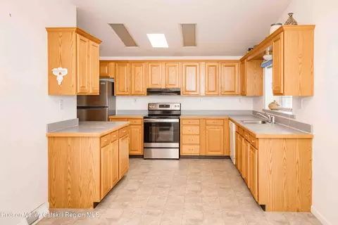 Kitchen - 85 Vero Dr, Poughkeepsie, NY 12603 photo 1 of 2