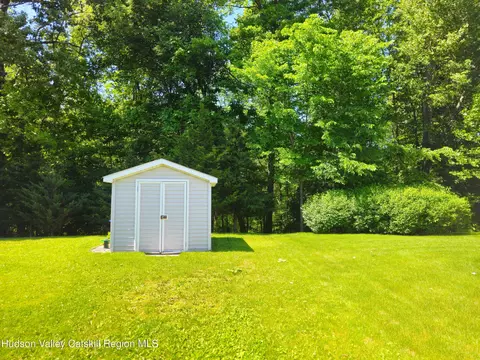 Exterior - 85 Vero Dr, Poughkeepsie, NY 12603 photo 6 of 7