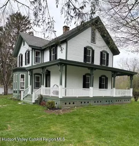 23 Frog Aly, Old Chatham, NY 12136