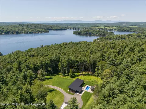 501 Birch St, Craryville, NY 12521