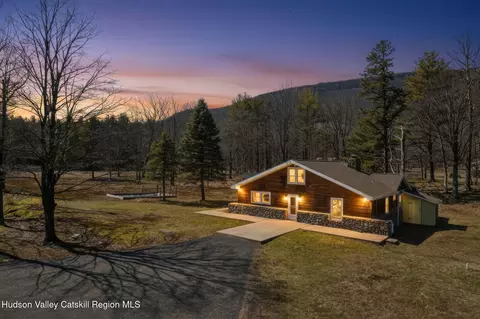 220 Mountain House Rd, Palenville, NY 12463