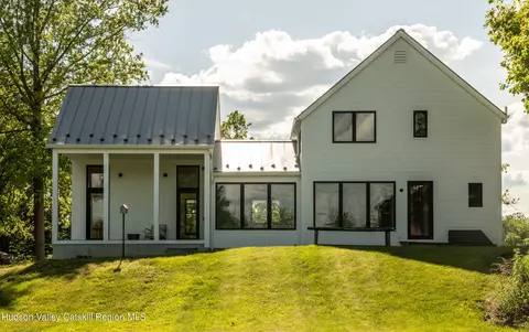 251 Viewmont Rd, Germantown, NY 12526