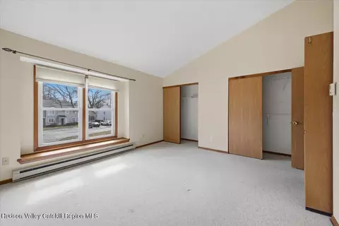 Bedroom - 10 Minuteman Ct, Clifton Park, NY 12065 photo 1 of 4