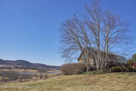 87 Kaye Rd, Millerton, NY 12546