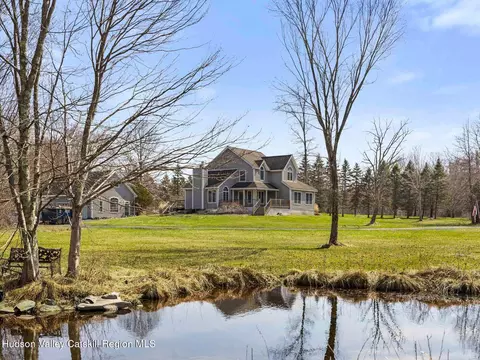70 King Rd, Middletown, NY 10941