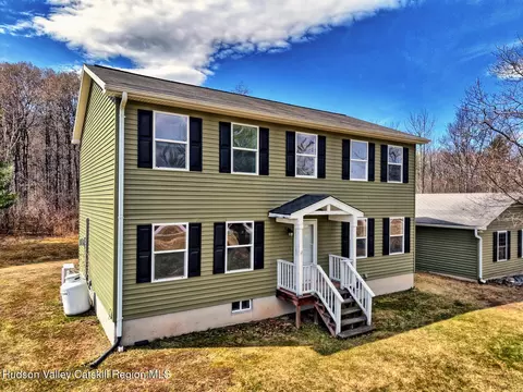 Exterior - 14 Durham Woods Rd, Durham, NY 12422 photo 2 of 11