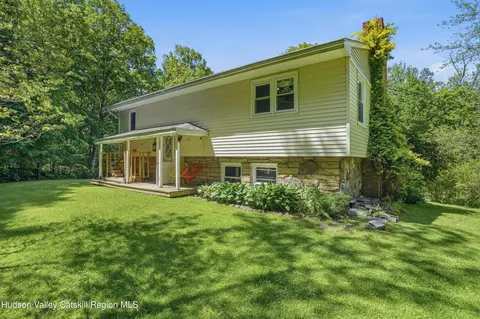 10 Norman Rd, Shandaken, NY 12480