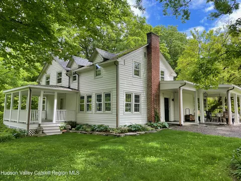 416 Hapeman Hill Rd, Red Hook, NY 12571