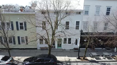 227 Warren St, Hudson, NY 12534