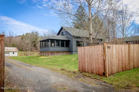 918 New York 203, Chatham, NY 12037