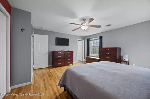 Bedroom - 69 Ridge Rd, Wallkill, NY 12589 photo 3 of 7