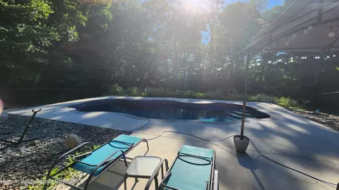 Exterior - 69 Ridge Rd, Wallkill, NY 12589 photo 5 of 7
