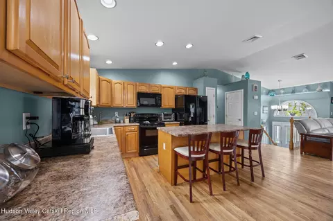 Kitchen - 69 Ridge Rd, Wallkill, NY 12589 photo 3 of 3