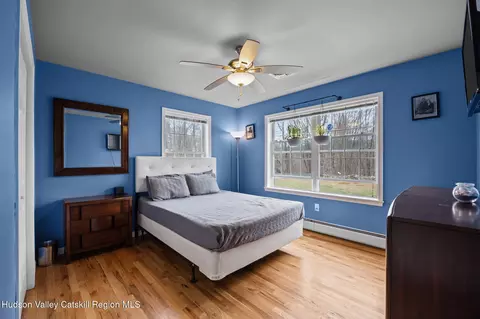 Bedroom - 69 Ridge Rd, Wallkill, NY 12589 photo 6 of 7