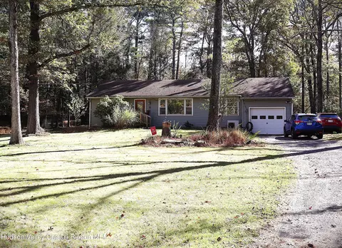 92 Wichtree Rd, Woodstock, NY 12498