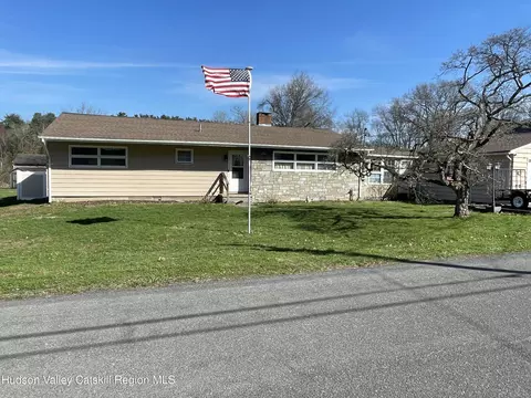 459 Mountain View Ave, Hurley, NY 12443