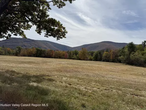 2272 Ny-296, Hunter, NY 12442