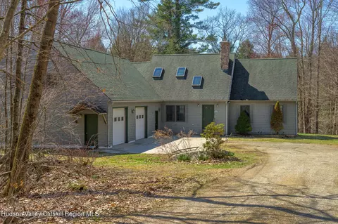 1104 Garfield Rd, East Nassau, NY 12062
