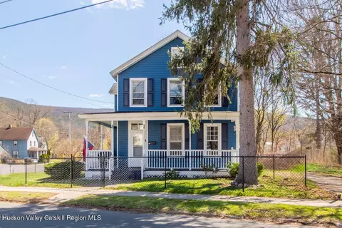48 Market St, Ellenville, NY 12428