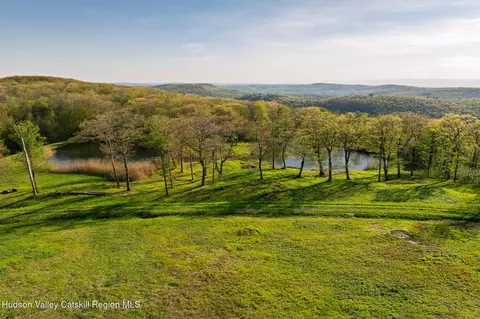 890 Bald Mountain Rd, Austerlitz, NY 12017 photo 4