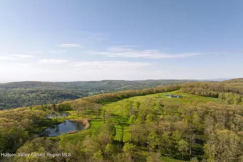 890 Bald Mountain Rd, Austerlitz, NY 12017