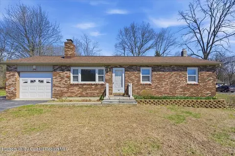 84 Orchard Dr, Leeds, NY 12451