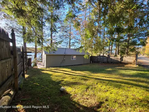 106 Park Dr, Parksville, NY 12768