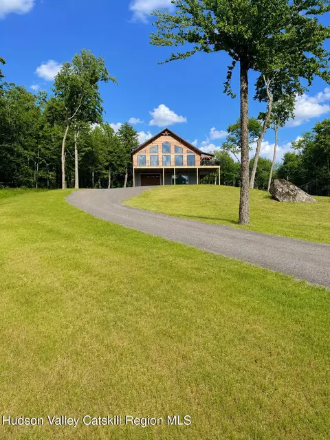 300 Josh Rd N, Elka Park, NY 12427