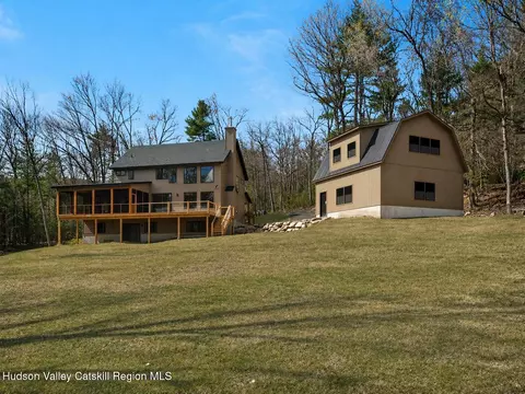 30 Dymond Rd, Kerhonkson, NY 12446
