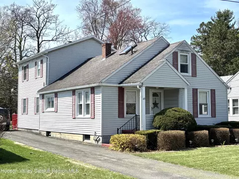 145 Hinsdale St, Kingston, NY 12401