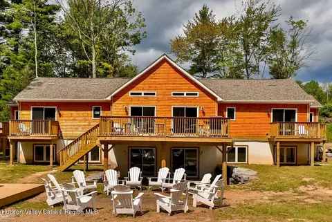 6493 New York 23a, Tannersville, NY 12485