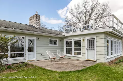 Exterior - 596 Hoagerburgh Rd, Wallkill, NY 12589 photo 6 of 12