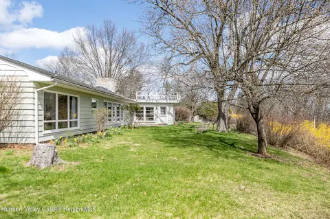 Exterior - 596 Hoagerburgh Rd, Wallkill, NY 12589 photo 8 of 12