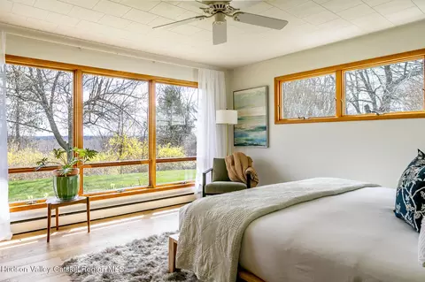 Bedroom - 596 Hoagerburgh Rd, Wallkill, NY 12589 photo 1 of 4