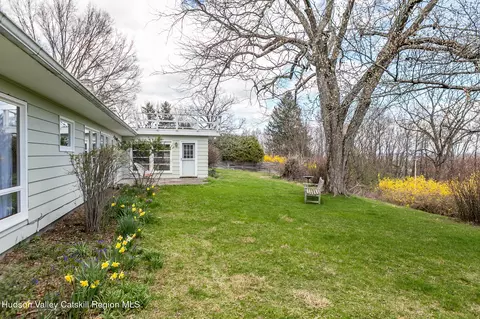 Exterior - 596 Hoagerburgh Rd, Wallkill, NY 12589 photo 9 of 12