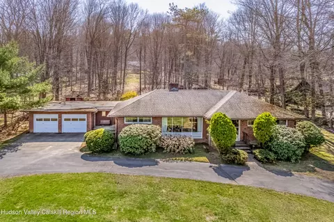 674 Hurley Ave, Hurley, NY 12443
