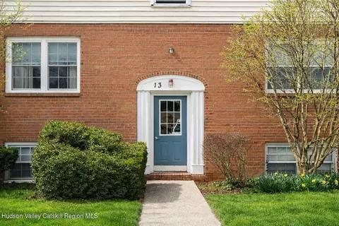 13 Huguenot St #6, New Paltz, NY 12561