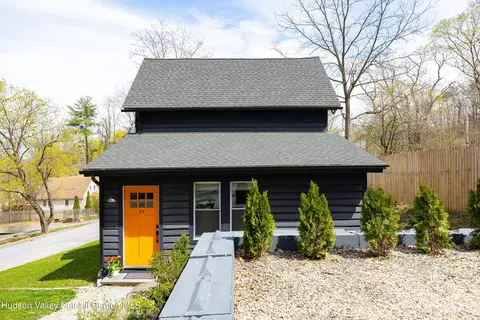 39 N Broadway, Kingston, NY 12401